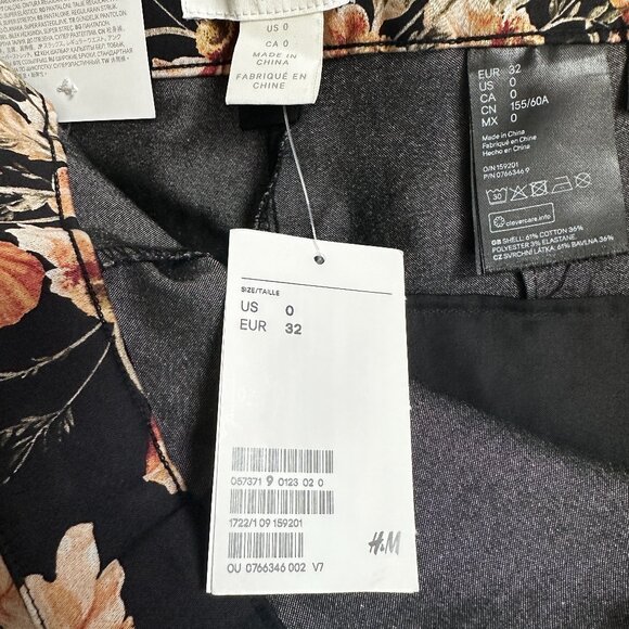 NWT H&M Black & Pink Floral Ankle Length Slacks - Picture 11 of 15